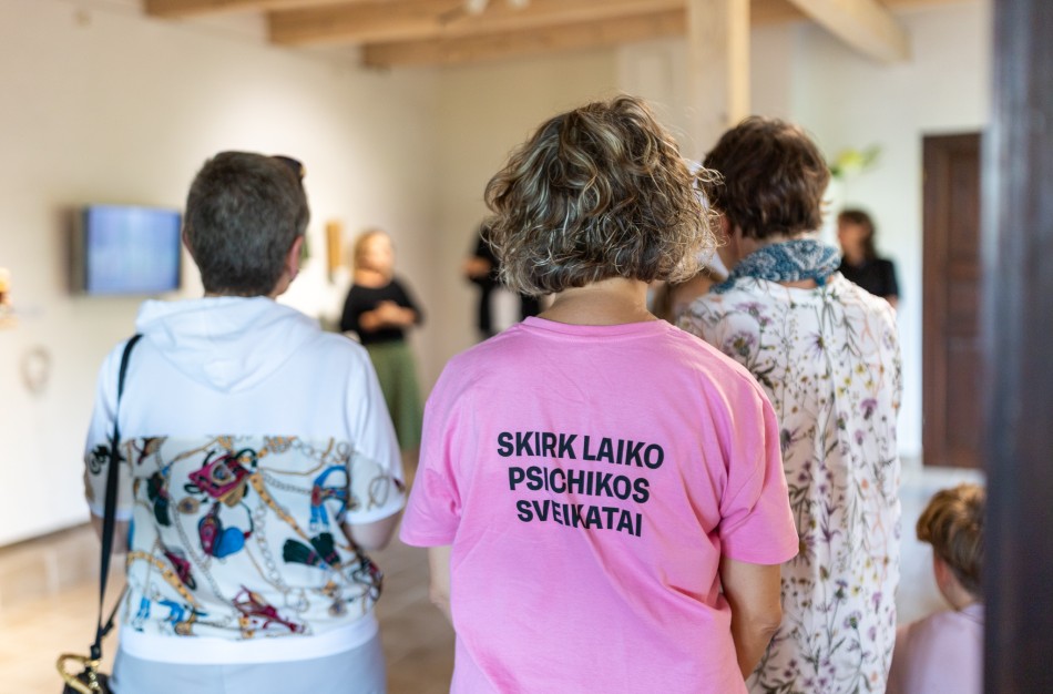 „Viskas, ką dariau vakar, šiandien – nebeįmanoma“: autistiškos merginos dalijasi patirtimi 