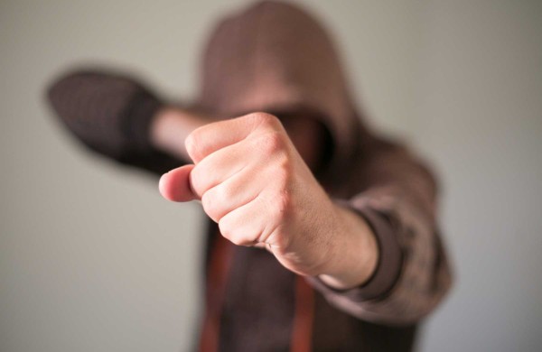 Žodinis konfliktas Jonavoje baigėsi smurtu