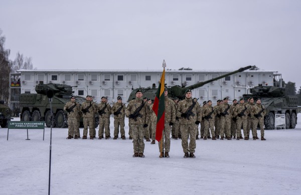 Lietuvos Respublikai prisiekė 1-osios divizijos Savanoriškos nenuolatinės karo tarnybos kariai
