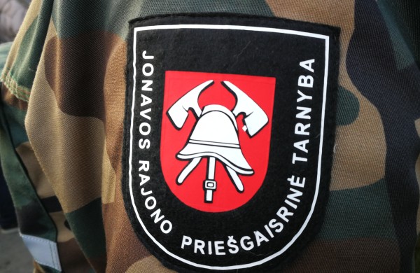 Neramus pirmadienio rytas Kosmonautų gatvėje: evakuoti daugiabučio gyventojai