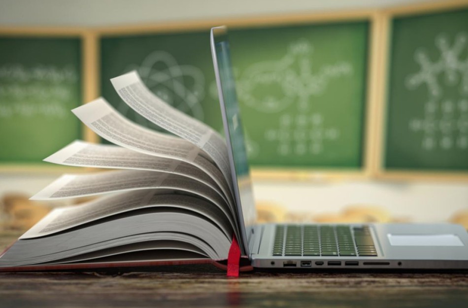 Abiturientai gali išmėginti jėgas laikydami bandomuosius neprivalomus egzaminus; šių metų egzaminų tvarka palankesnė