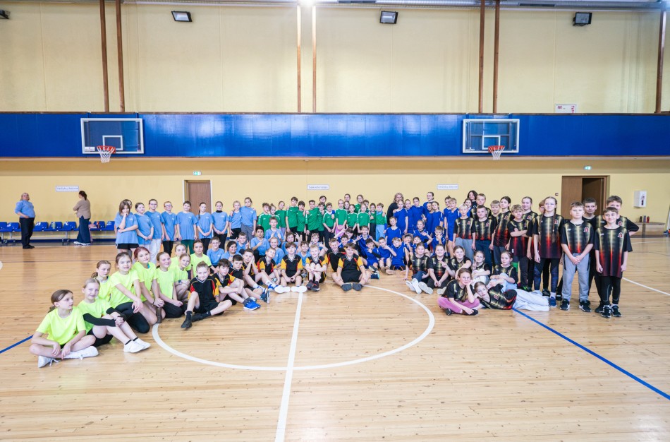 Pradinukai varžėsi „Drąsūs, stiprūs, vikrūs“ varžybose