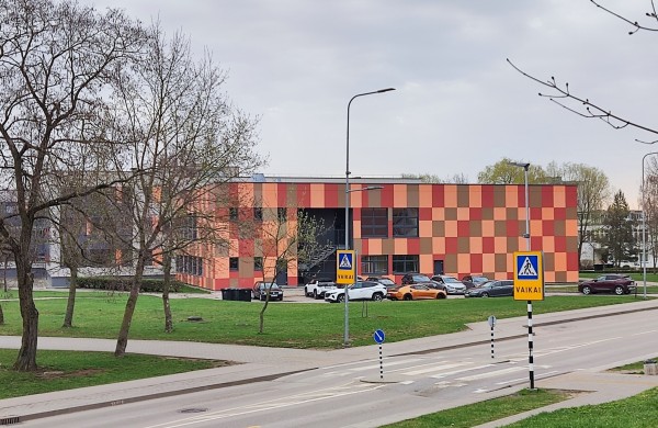 Viešųjų pirkimų tarnyba: Jonavos J. Vareikio progimnazijos maitinimo pirkime rasti pažeidimai