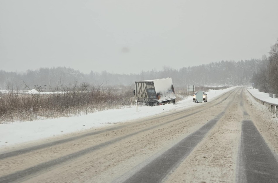 Kaip prižiūrimas kelias Jonava–Rukla: kelininkai paaiškina tvarką