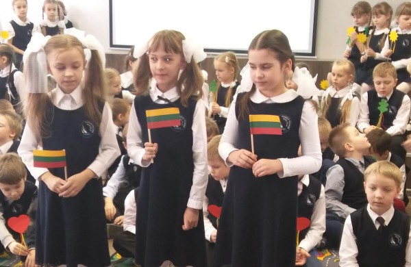 Mokyklose ir seniūnijose paminėta Kovo 11-oji