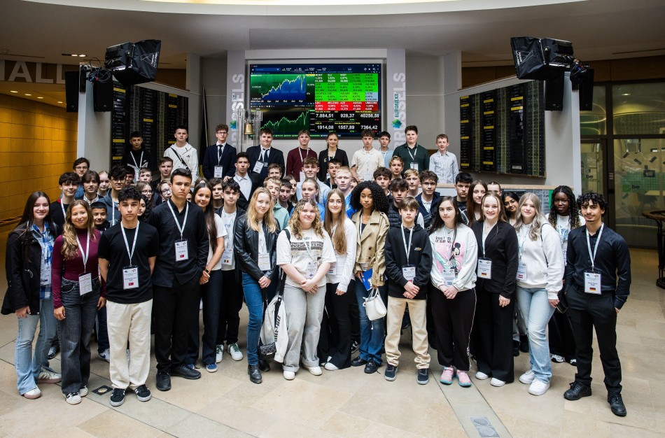 Prasidėjo registracija į didžiausią Europoje finansinių žinių viktoriną paaugliams