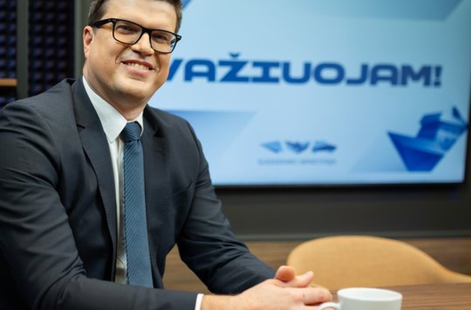 Ar dirbtinis intelektas pakeis ministerijos darbuotojus?