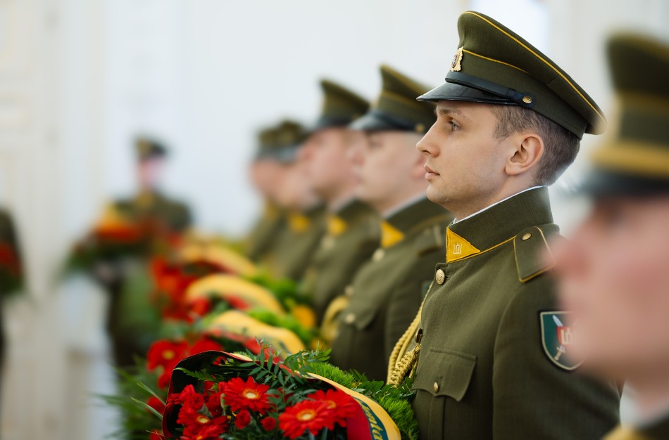 Lietuvos Respublikos Prezidento Gitano Nausėdos sveikinimas Lietuvos valstybės atkūrimo dienos proga: ,,Būkime tvirti, būkime stiprūs, būkime išradingi"