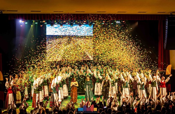 Jonavoje iškilmingai paminėta Vasario 16-oji: įteikta „Nepriklausomybės stela“