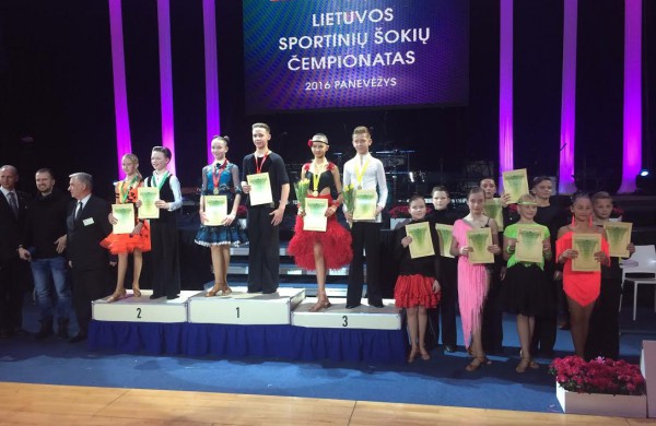 Lietuvos sportinių šokių pirmenybėse – jonaviečių sėkmė