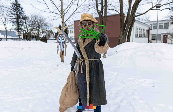 Triukšmingai ir linksmai Jonavoje nuaidėjo Užgavėnių šurmulynės
