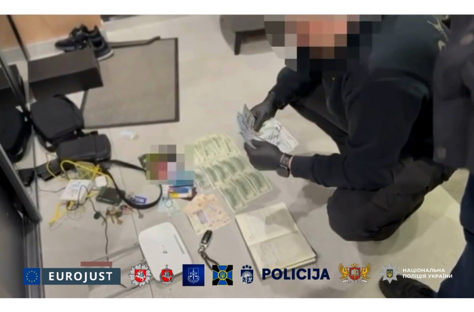 Tarptautinės operacijos metu likviduotas sukčiavimo skambučių centras