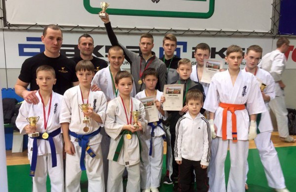 Gausingas Jonavos karatistų medalių derlius Kaune