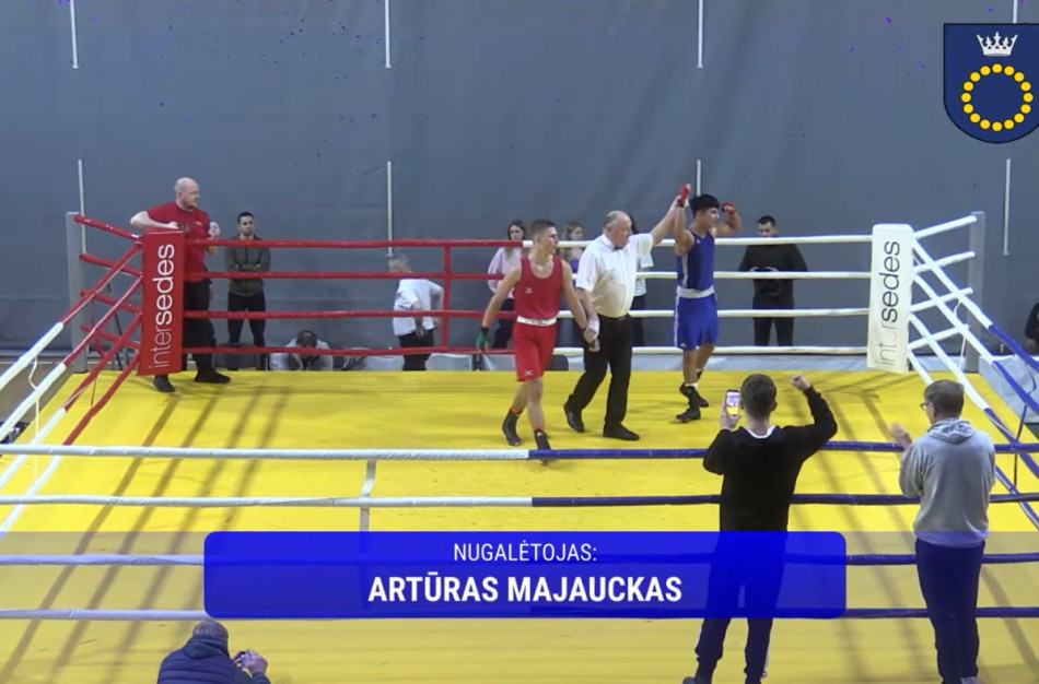 Jonavietis Artūras Majauckas pelnė Lietuvos jaunimo bokso čempiono titulą  