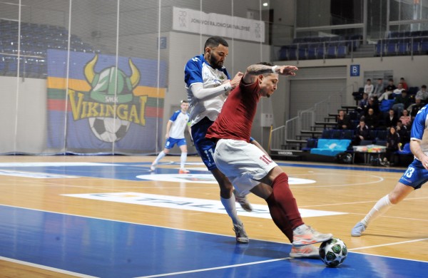 Lemiamos Jonavos „VIKINGŲ“ ketvirtfinalio rungtynės šeštadienį Jonavos sporto arenoje