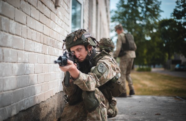Kariuomenė primena: pabaigus 9 mėnesių tarnybą laukia tarnyba rezerve