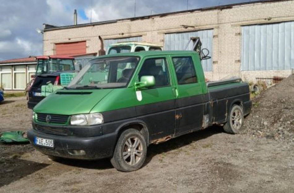 PAKARTOTINIS automobilio VW Transporter pardavimas viešo aukciono būdu: pradinė kaina – 650 Eur