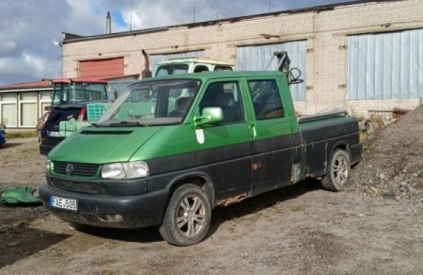 PAKARTOTINIS automobilio VW Transporter pardavimas viešo aukciono būdu: pradinė kaina – 650 Eur