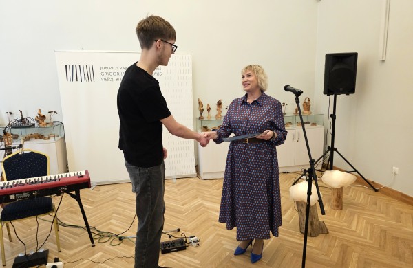 Apdovanotas Kūrybinio rašymo konkurso „KEĨSTI arba gyvenimas po mūsų“ laureatas 