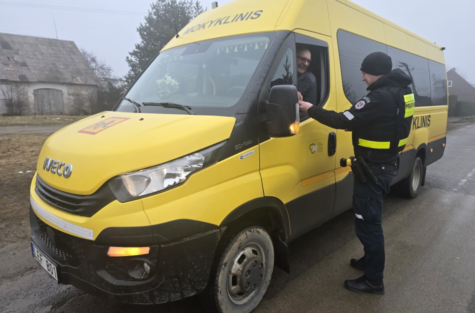 Vežti vaikus saugiai įsisąmoninę ne visi suaugusieji 