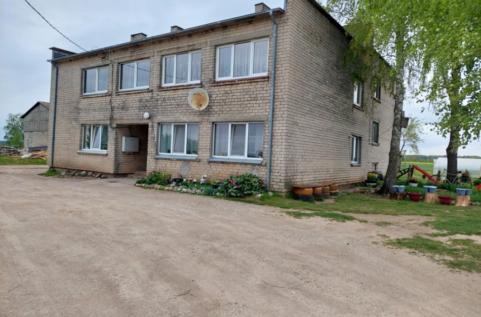 Skelbiamas 3-jų kambarių buto pardavimo aukcionas Biržulių k., Bukonių seniūnijoje