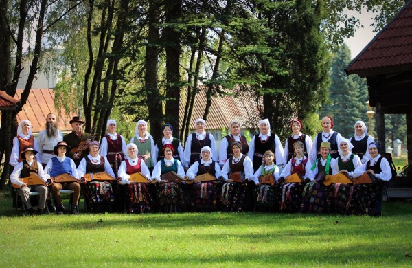 Naujos vertybės gyvojo paveldo sąvade: nuo šimtametės muzikos iki archajiškos žvejybos paslapčių