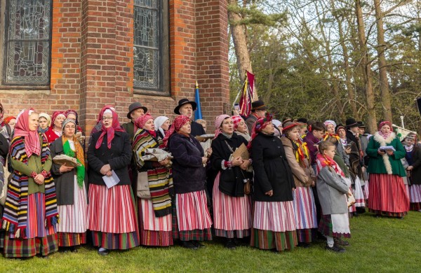 Naujos vertybės gyvojo paveldo sąvade: nuo šimtametės muzikos iki archajiškos žvejybos paslapčių