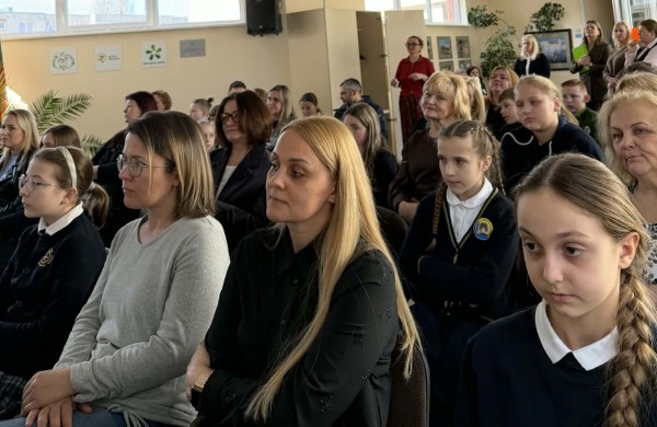 Jonavoje – respublikinis diktanto konkursas: raštingiausi ketvirtokai iš visos Lietuvos 