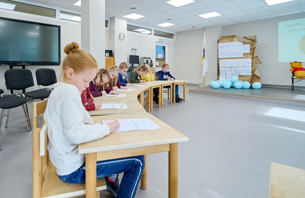 Respublikinis priešmokyklinio amžiaus vaikų, jų tėvų ir mokytojų dailaus rašto konkursas „Mažoji plunksnelė 2026“ Jonavoje  