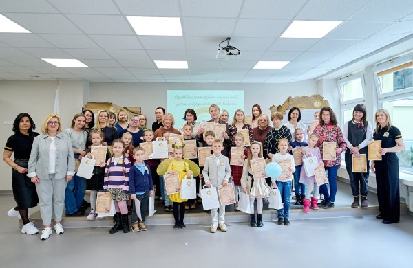 Respublikinis priešmokyklinio amžiaus vaikų, jų tėvų ir mokytojų dailaus rašto konkursas „Mažoji plunksnelė 2026“ Jonavoje  