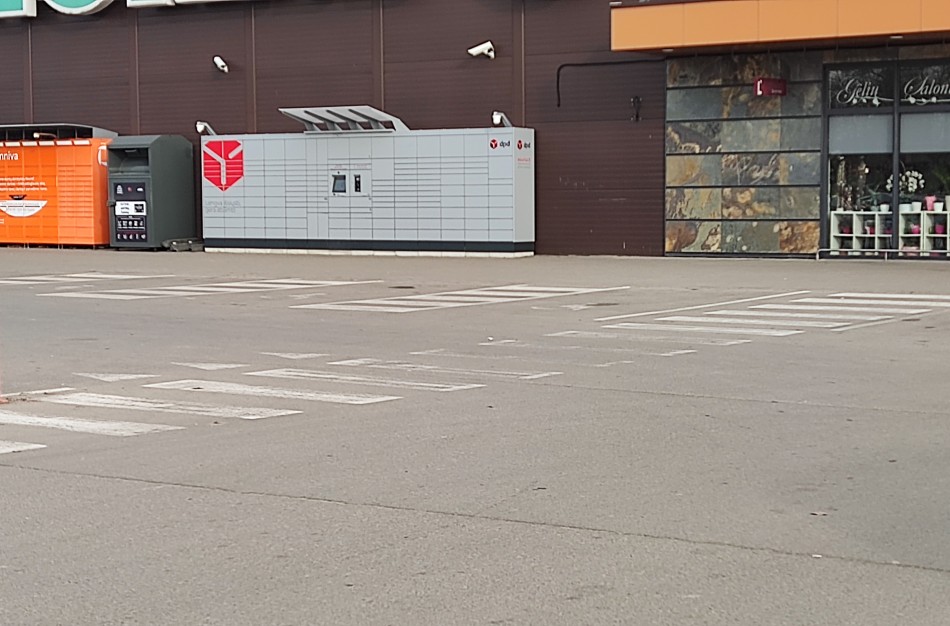 Po avarijos prie „Norfos“ - klausimai dėl ženklinimo: prekybos centras skundų sako negavęs