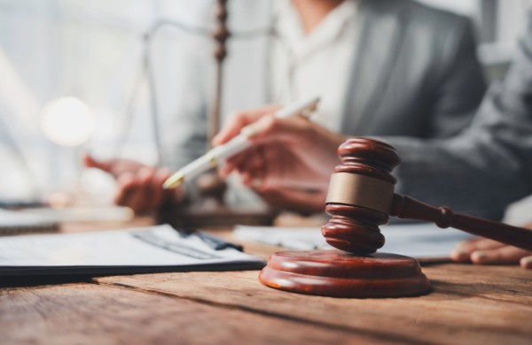 „Regitra“ egzaminų korupcijos byloje nuteisti organizuotos schemos dalyviai