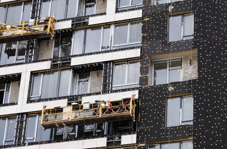 RRT: Renovuojant daugiabučius privaloma įrengti šviesolaidį