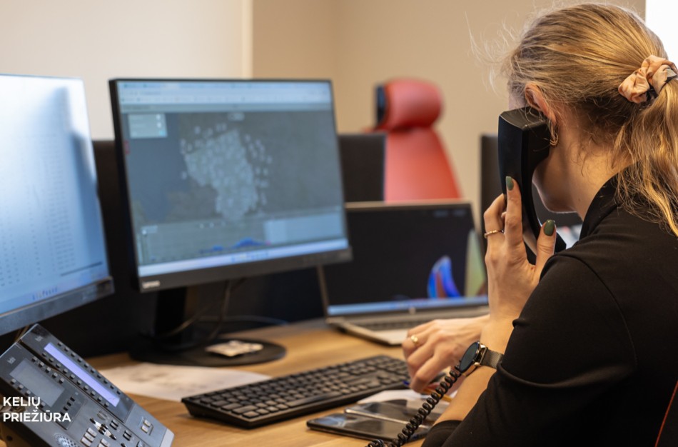 Nuo šiol – nauji kontaktai pranešimams apie kliūtis valstybinės reikšmės keliuose