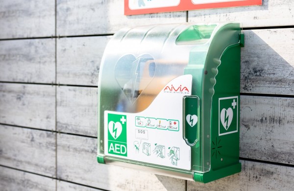 Jonavoje ir kaimiškose seniūnijose įrengti išoriniai defibriliatoriai