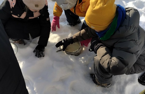 Mokykla ir mokslas kartu: Jonavos „Neries“ pagrindinės mokyklos ir Šiaulių akademijos partnerystė