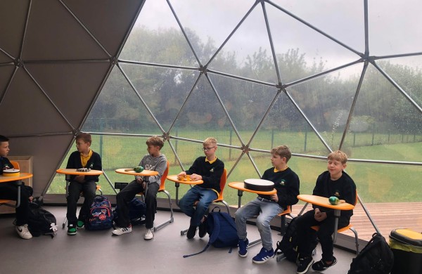 Mokykla ir mokslas kartu: Jonavos „Neries“ pagrindinės mokyklos ir Šiaulių akademijos partnerystė