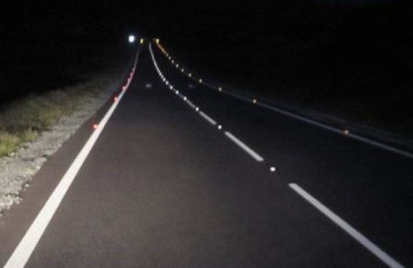 „Tamsu kaip šiknoj“: Bukonių gyventojai įsiutę - šviesų nėra, o valdžia aiškina apie „profilaktiką“