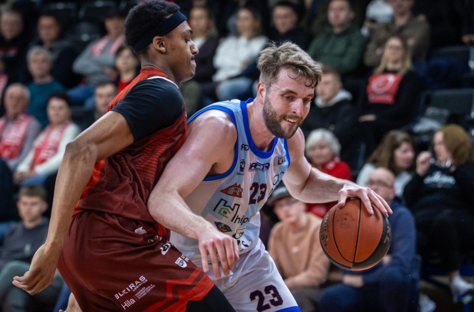 Kosminė kova Utenoje: B. Krikkes dėjimas ir atšaukta pražanga lėmė jonaviečių pergalę