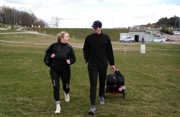 Rekordinis savaitgalis Jonavos diskgolfo parke – Lietuvos diskgolfo dvejetų čempionate varžėsi net 80 porų 