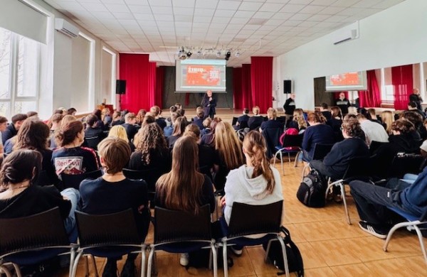 Prasidėjo penktasis Demokratijos žinių konkursas