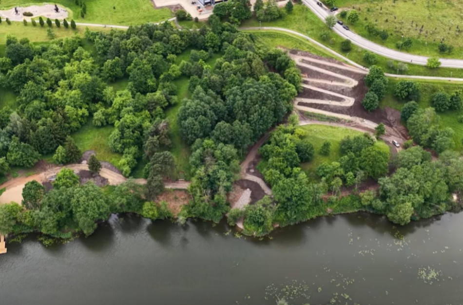 Uždraus dviračius ir paspirtukus: naujasis Jonavos takas – tik pėstiesiems