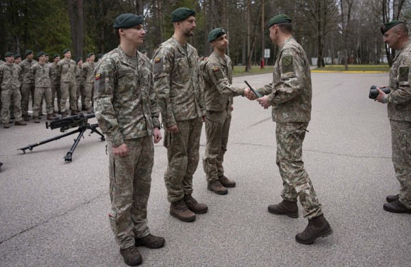 Gaižiūnų poligone vertintas karių pasirengimas ir sunkiosios ginkluotės galimybės