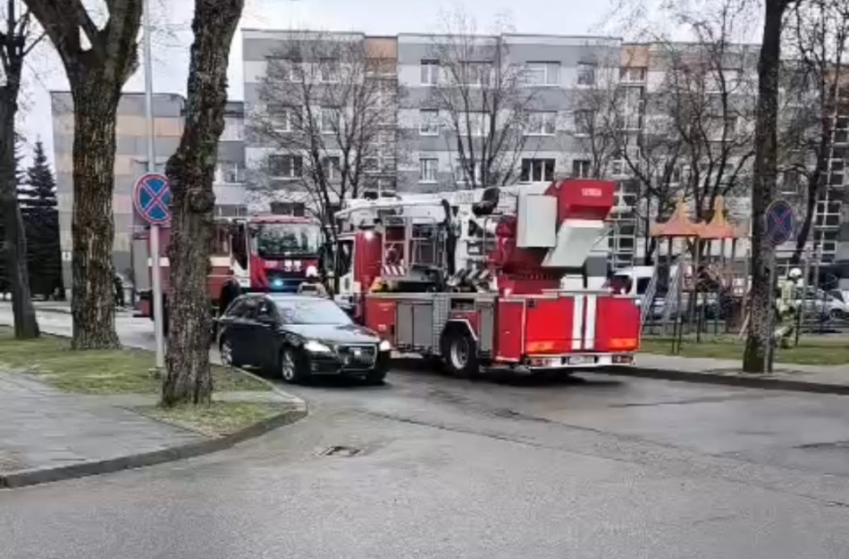 Jonavoje – nuo tariamo eismo įvykio iki įsivaizduojamo gaisro J. Ralio gatvėje 