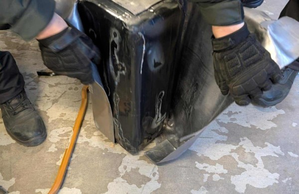 Lietuvos muitinė apibendrina 2025-ųjų kovą su narkotikų kontrabanda: aptiktos sudėtingos slaptavietės, vyko rekordiniai sulaikymai