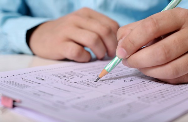 Seimas svarstys siūlymą atšaukti valstybinių brandos egzaminų skaičiaus padidinimą