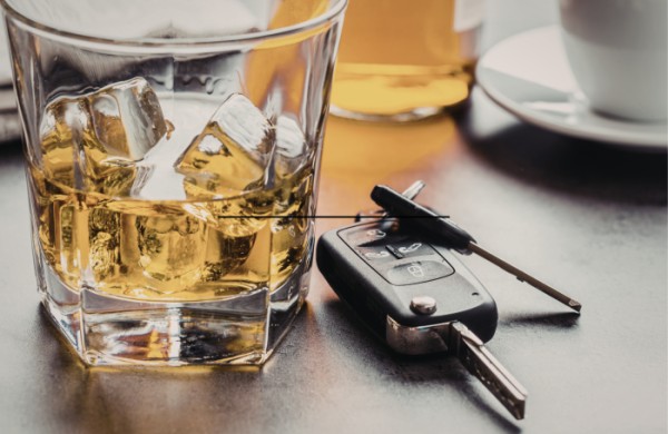 LAT: įpareigojimas dalyvauti alkoholizmo prevencijos programoje – ne tik nustačius priklausomybę nuo alkoholio