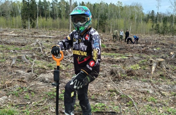 Nacionalinis miškasodis tapo gražia tradicija ir keturratininkų klubui