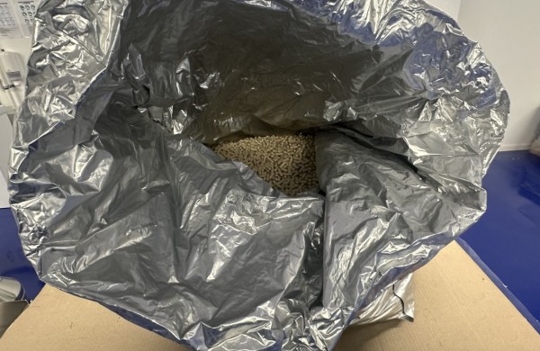 Pareigūnai suardė, kaip įtariama – nelegalių peptidų – kontrabandos tinklą