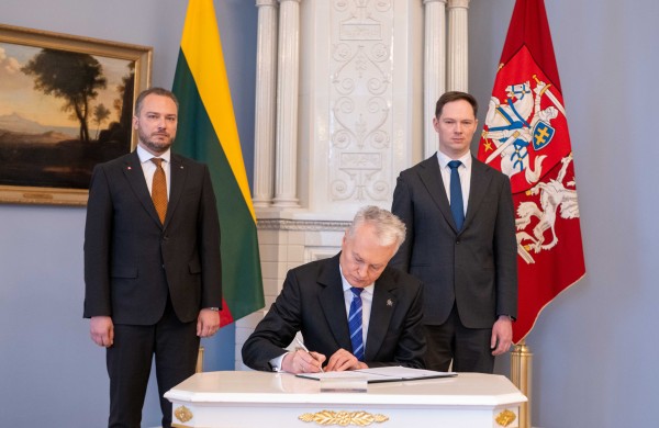 Prezidentas: keliams modernizuoti – naujos finansinės galimybės